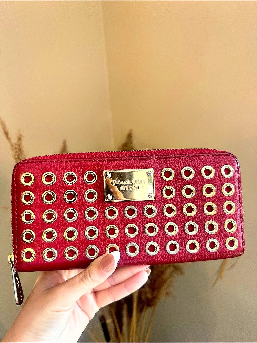 Michael Kors Grommet Jet Set Travel Zip Around Wallet Pink Zip-Around Wallet
